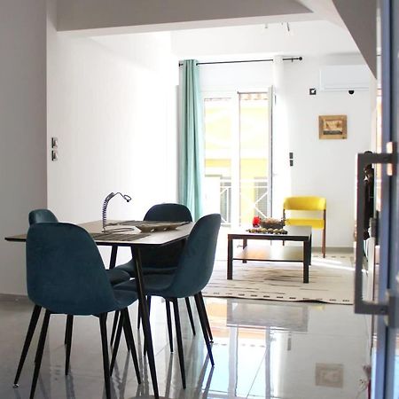 Patras Cozy Nest In The Vibrant City Center Екстер'єр фото