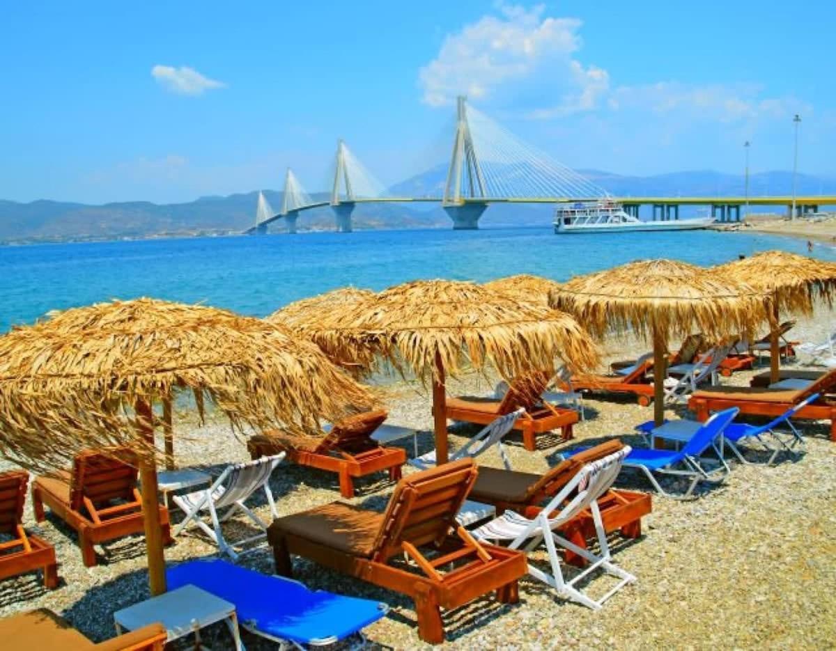 Patras Cozy Nest In The Vibrant City Center Екстер'єр фото