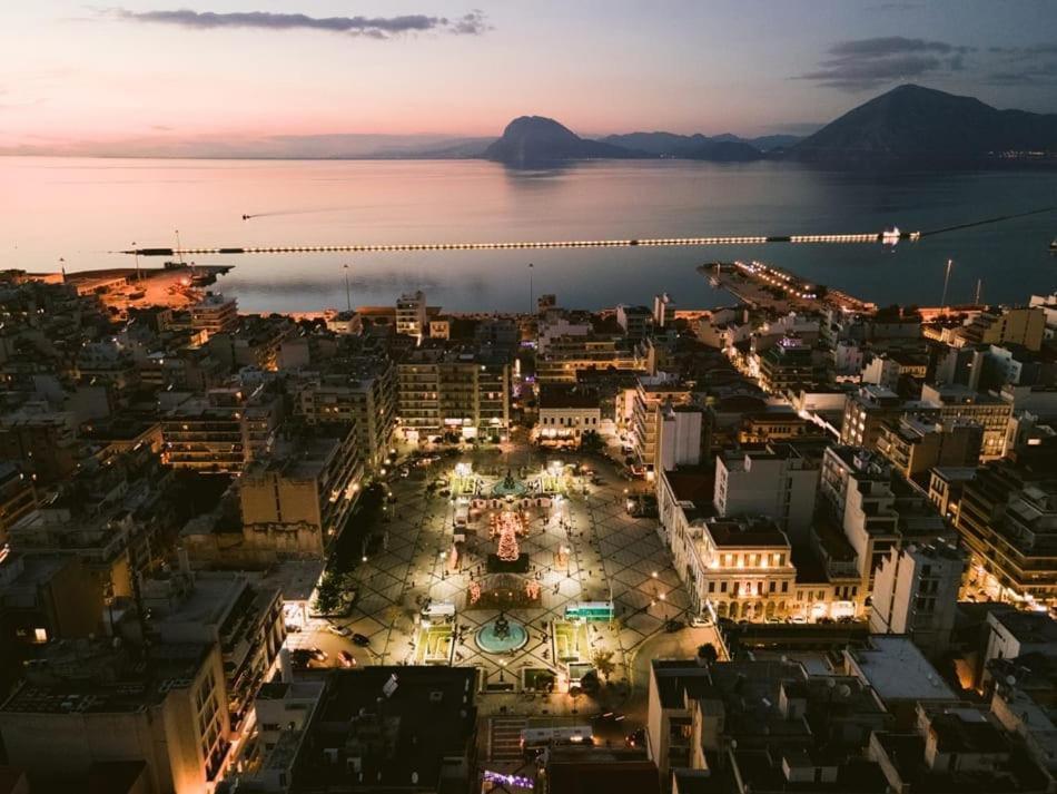 Patras Cozy Nest In The Vibrant City Center Екстер'єр фото